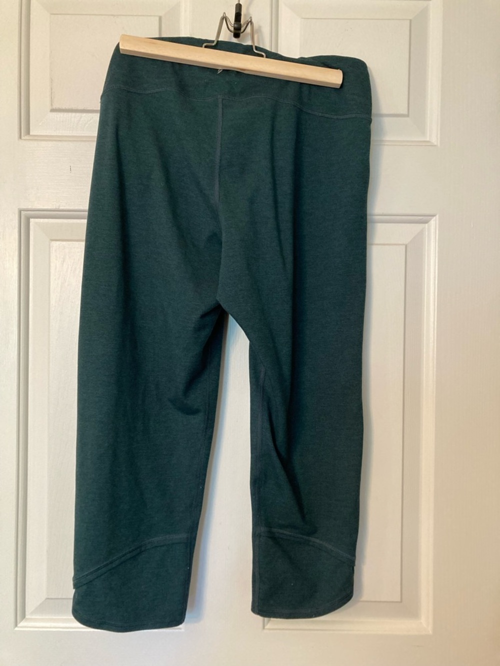 Old Navy Green Active Leggings - Picture 2 of 6